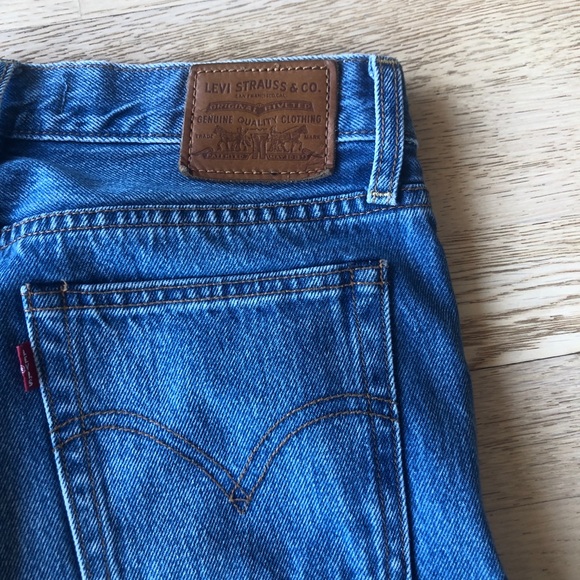 Levi’s wedgie straight size 28 - Picture 5 of 8